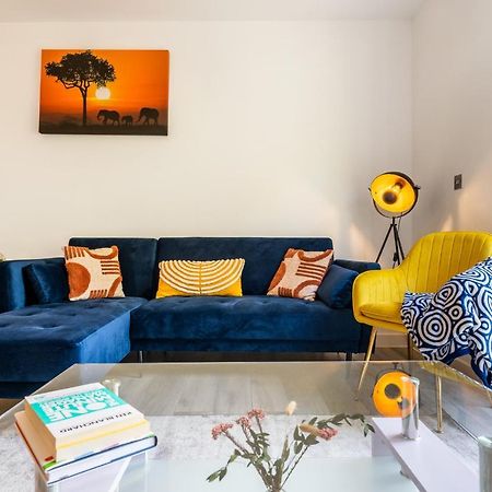 Ashview 8 - Heathrow - Business - Free Parking Apartment Staines-upon-Thames Екстериор снимка