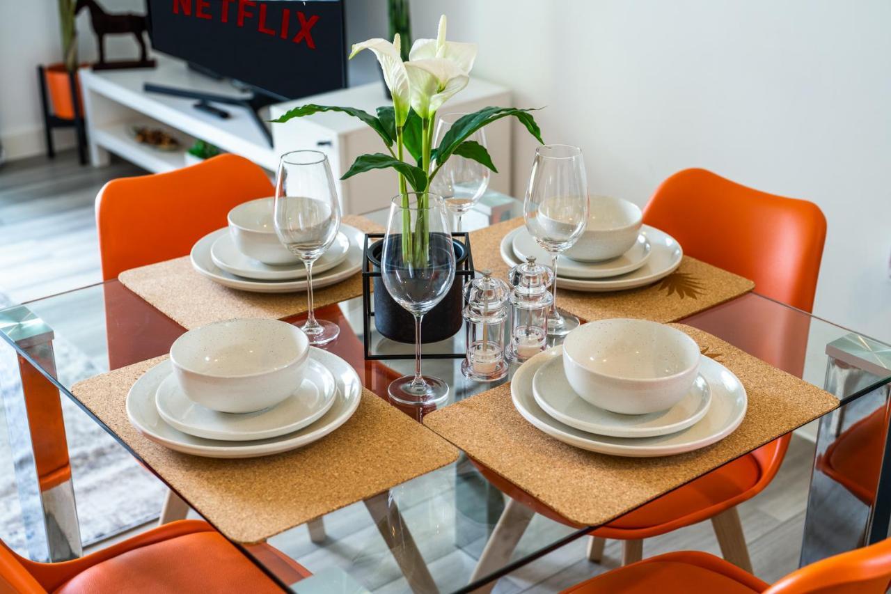 Ashview 8 - Heathrow - Business - Free Parking Apartment Staines-upon-Thames Екстериор снимка